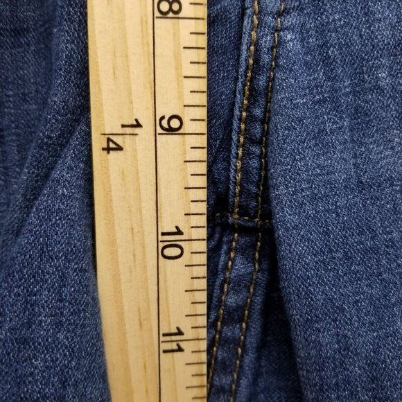 Levis Shorts Womens 32 Blue Stretch Denim Classic Bermuda Jorts - Picture 7 of 16